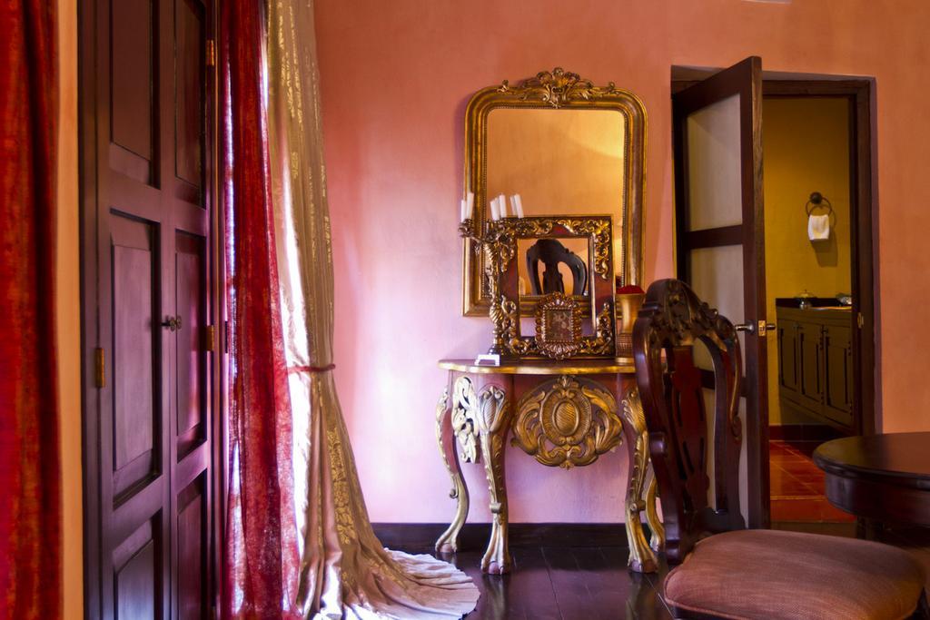 Hotel San Pedro Suite Cartagena Стая снимка